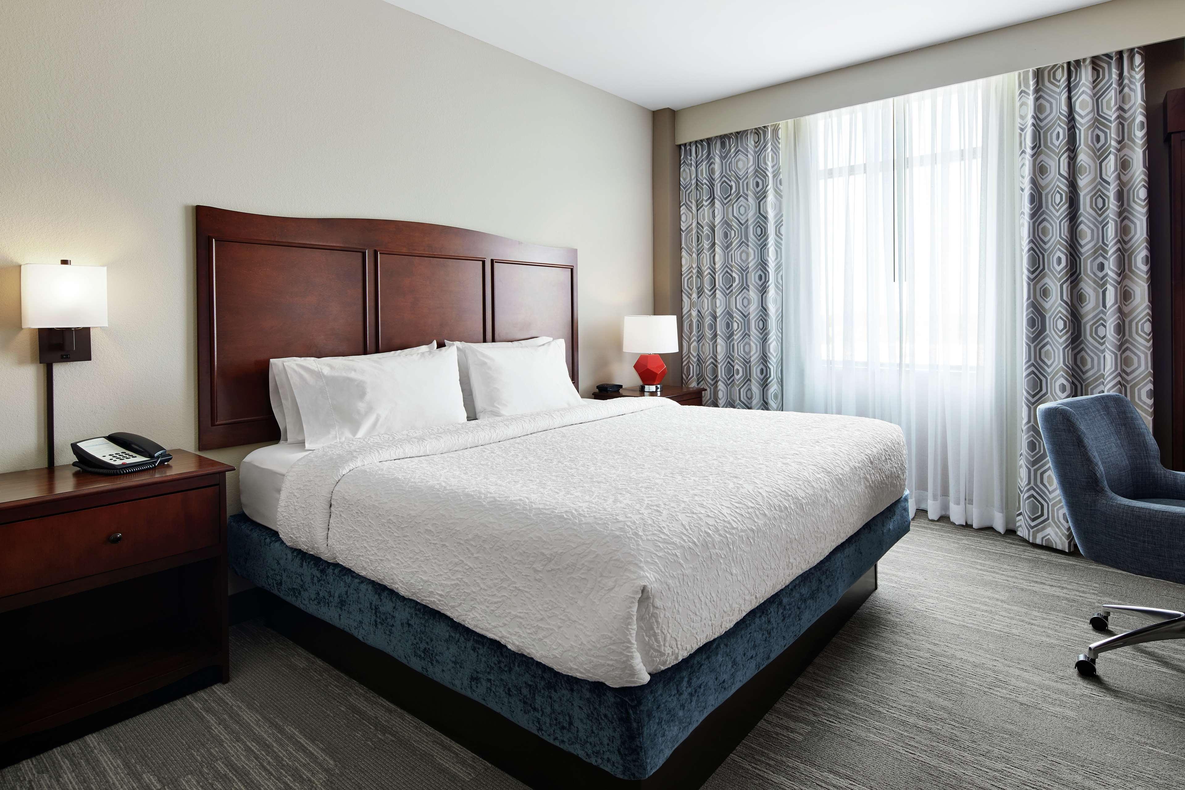 Hampton & Mt. Prospect Hotel